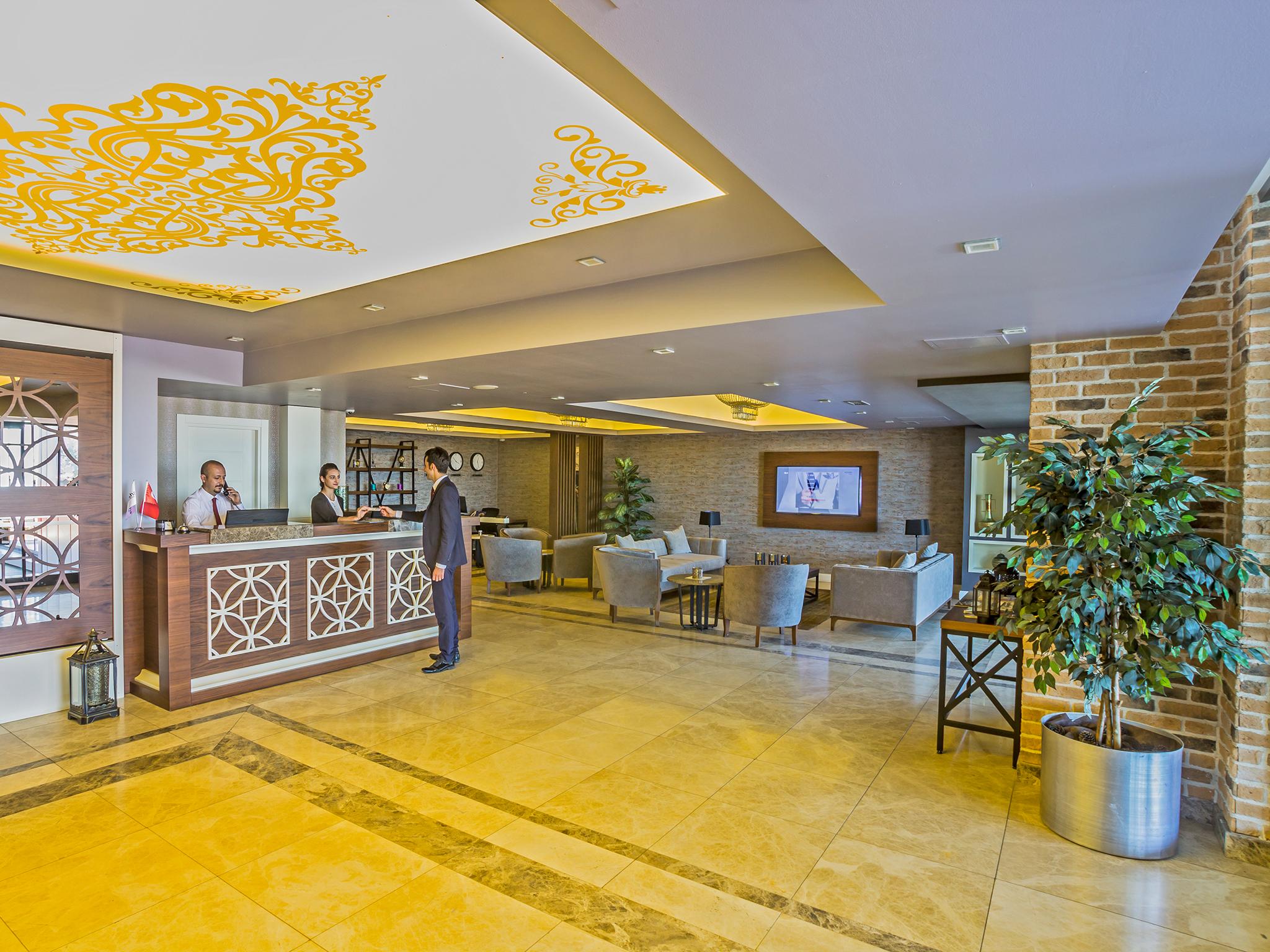 Alesha Suite Hotel&Residence Trabzon Exterior foto